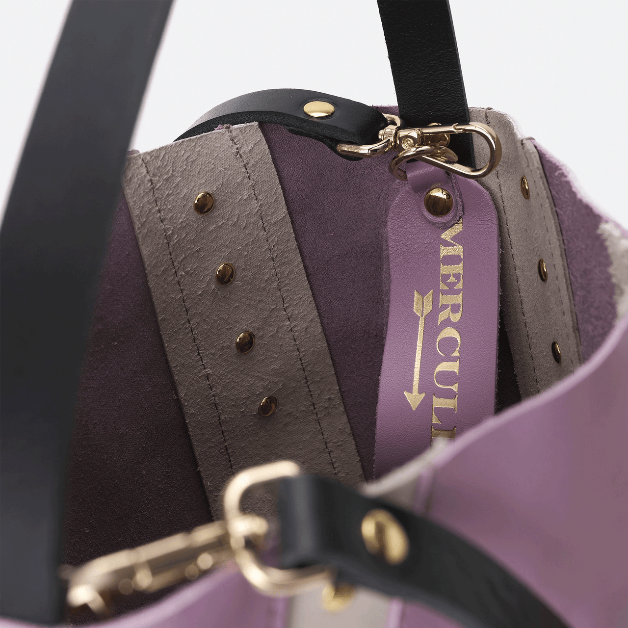 Bucket Twist Remaches Violeta y Bone