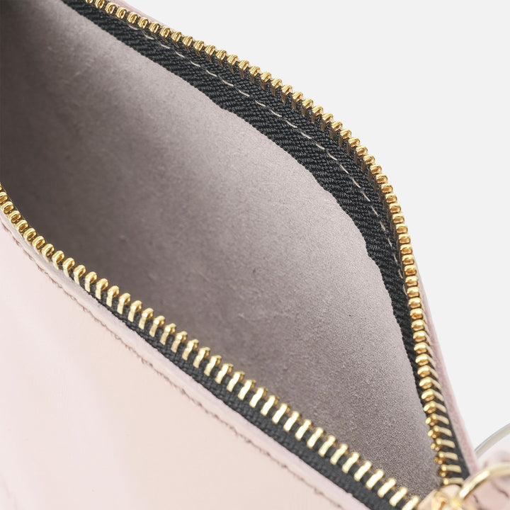 Zipper Nude